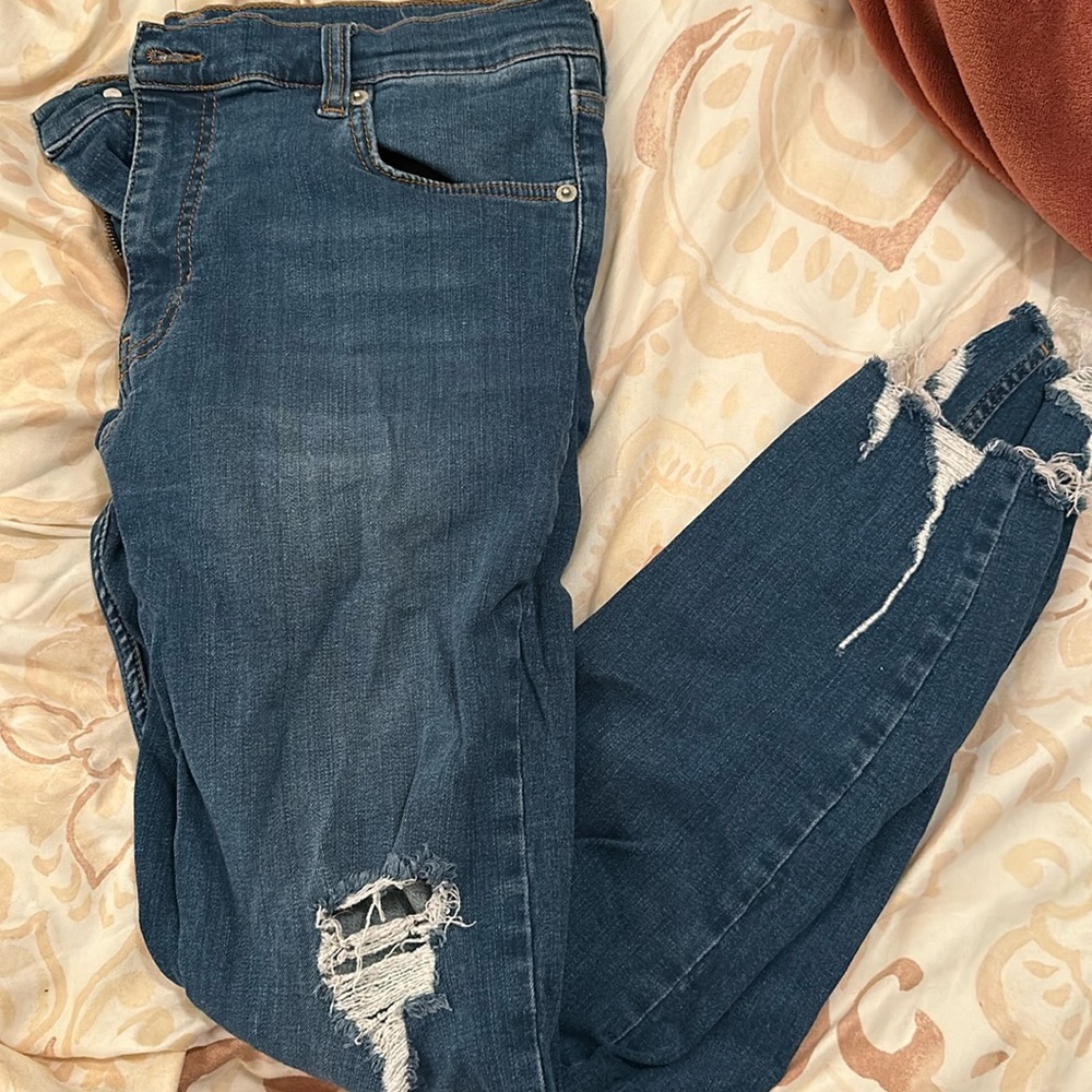 Free People Distressed Jeggings